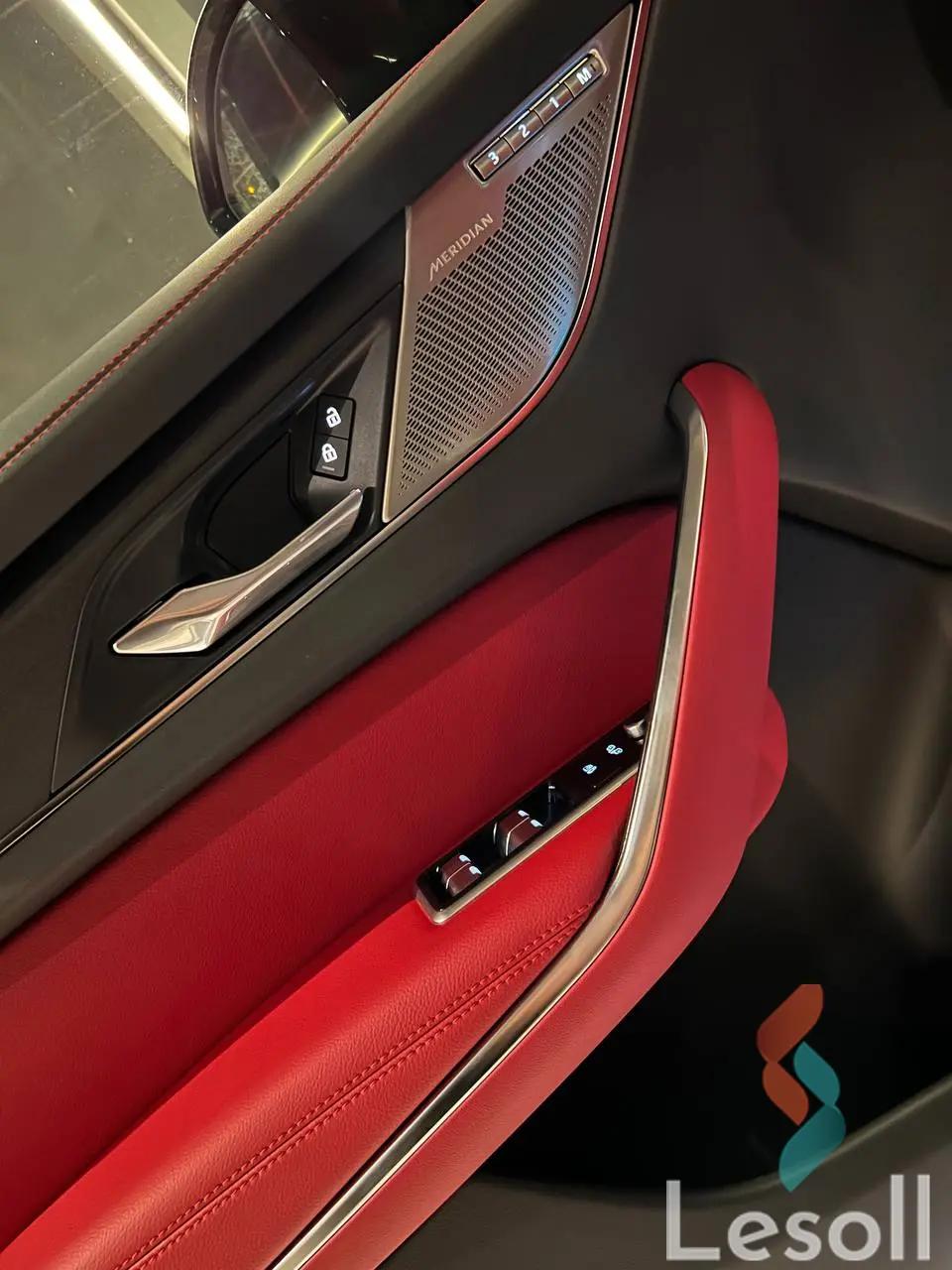 جاكوار إف بيس اوتوماتك جديدة فضي موديل 2024 - صورة 3