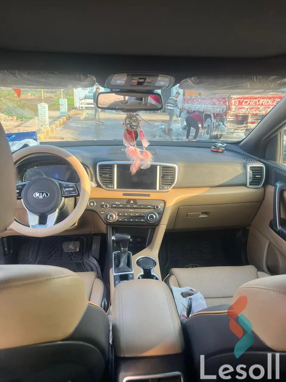 Kia sportage automatic used dark gray model 2022 - All Images