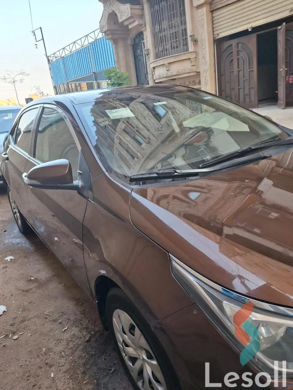 تويوتا كورولا اوتوماتك مستعملة بني موديل 2019 - صورة 2