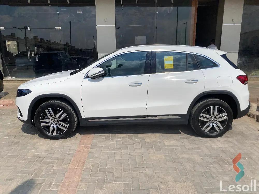 مرسيدس بنز إي كيو إيه اوتوماتك جديدة أبيض موديل 2024 - صورة 4