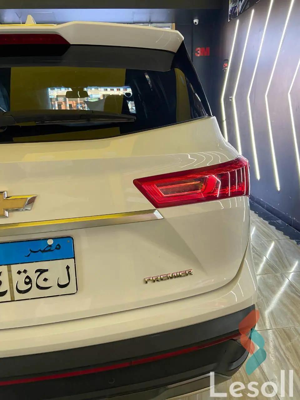 شيفروليه كابتيفا اوتوماتك مستعملة أبيض موديل 2021 - صورة 3