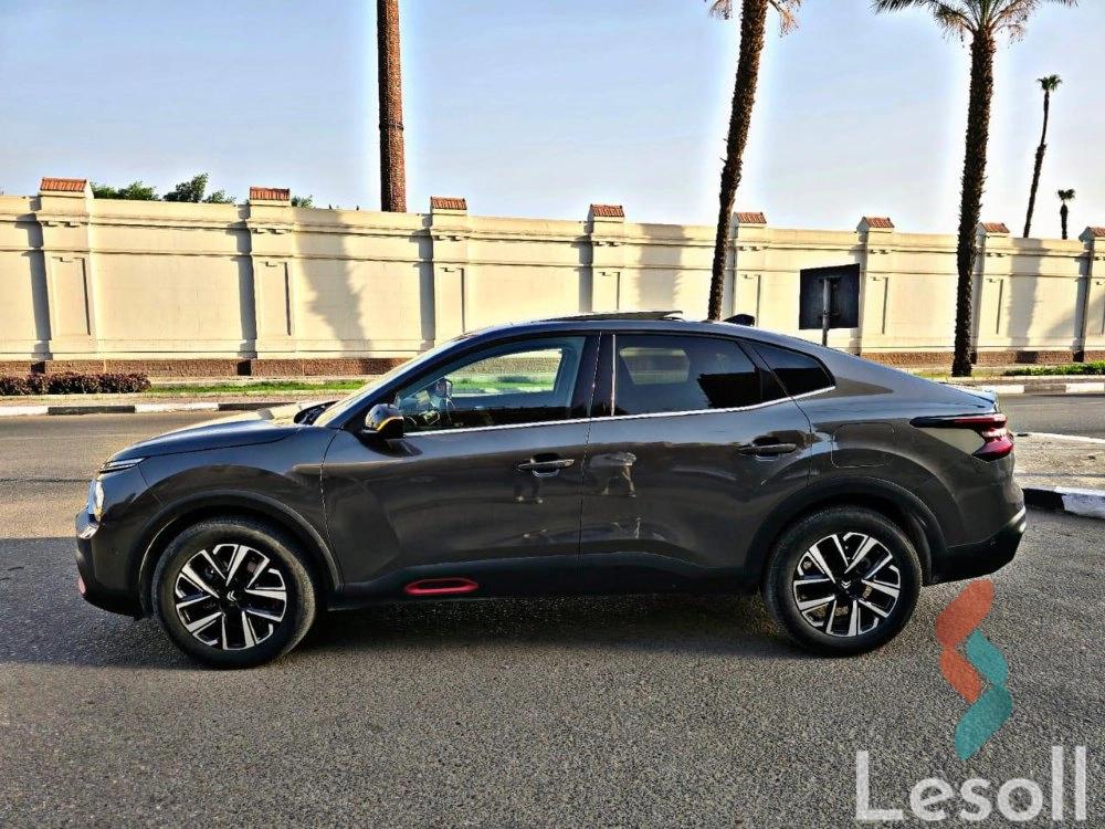 ستروين سي4 إيركروس اوتوماتك جديدة رمادي داكن موديل 2024 - كل الصور