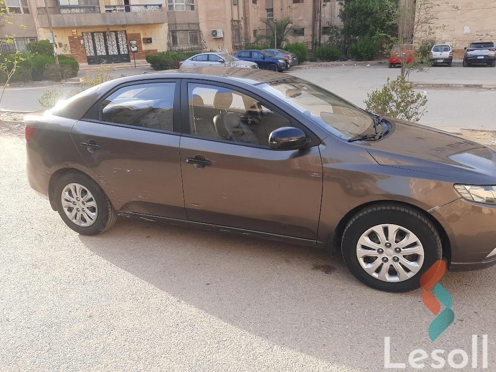 كيا سيراتو اوتوماتك مستعملة رمادي داكن موديل 2013