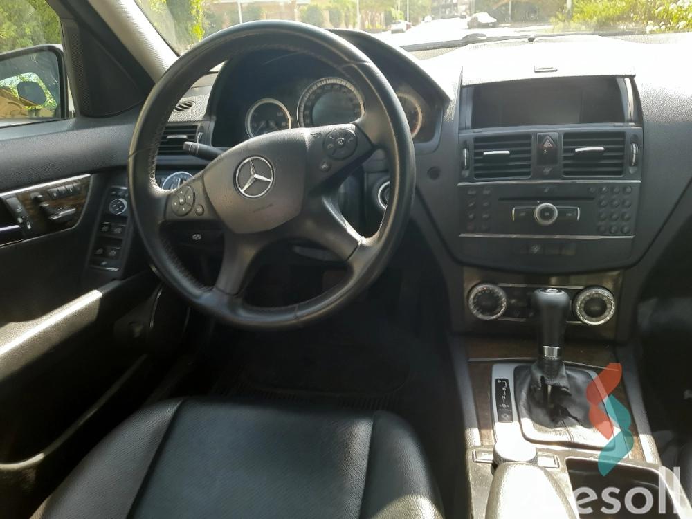 مرسيدس بنز سي كلاس اوتوماتك مستعملة أزرق موديل 2009