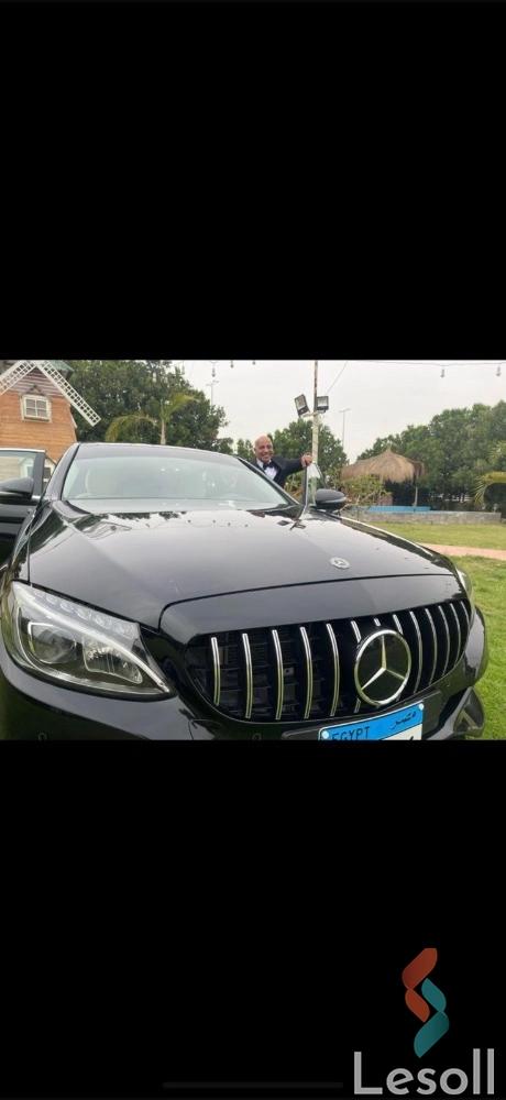 مرسيدس بنز ١٨٠ سي اوتوماتك جديدة أسود موديل 2022