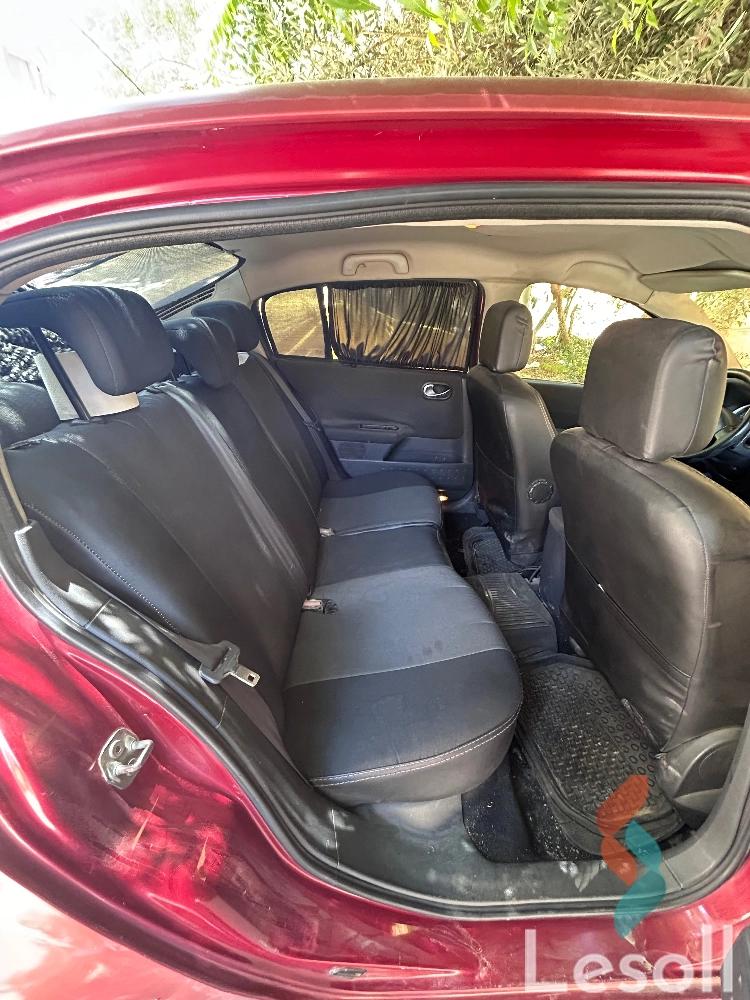 رينو ميجان اوتوماتك مستعملة أحمر موديل 2007 - كل الصور