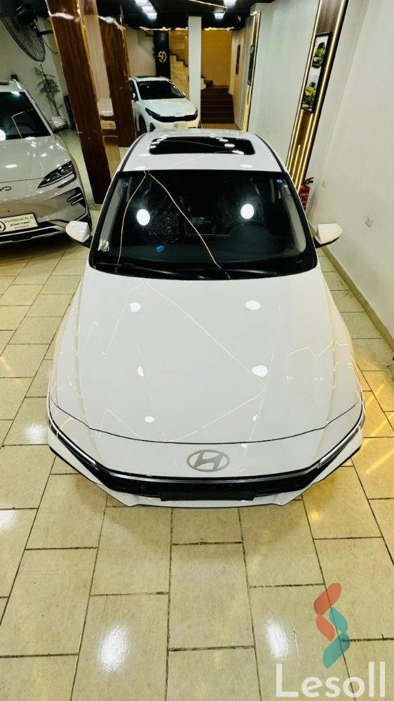 Hyundai elantra automatic new white model 2025