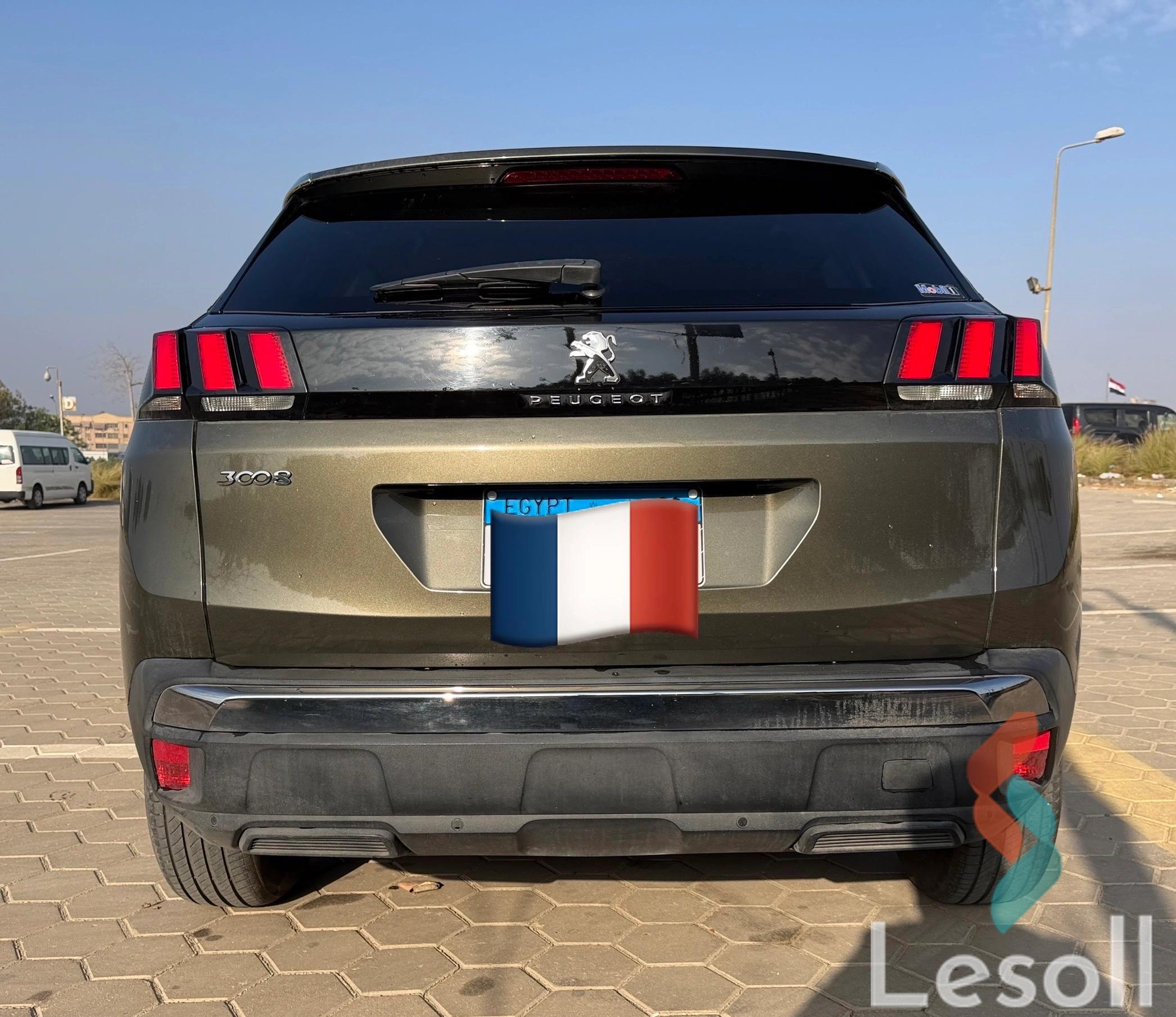 Peugeot 3008 automatic used green model 2021