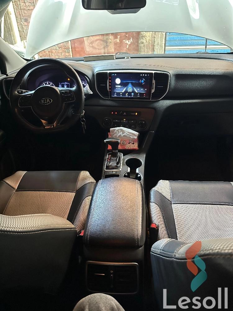 كيا سبورتاج اوتوماتك مستعملة برونزي موديل 2016