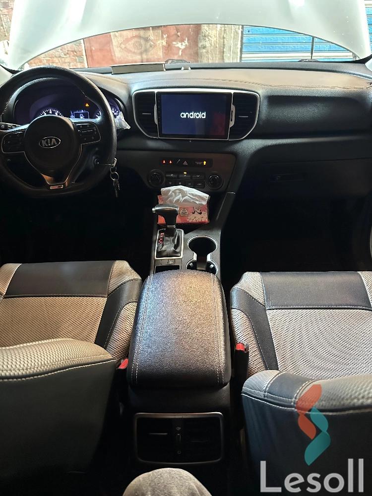 كيا سبورتاج اوتوماتك مستعملة برونزي موديل 2016 - كل الصور