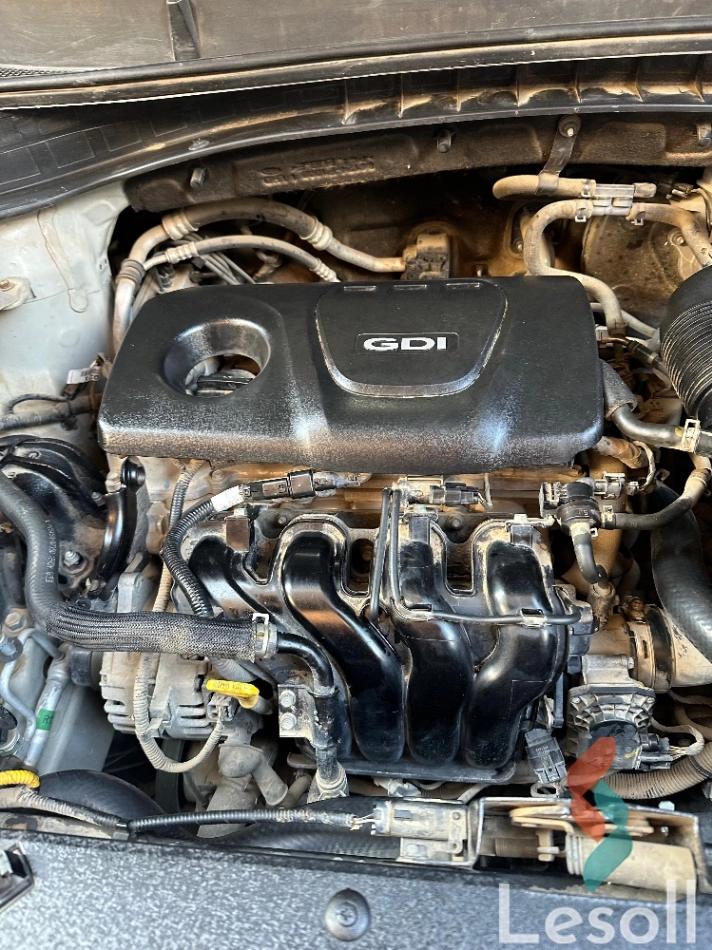 كيا سبورتاج اوتوماتك مستعملة برونزي موديل 2016