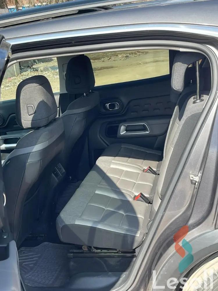 ستروين سي5 إيركروس اوتوماتك مستعملة رمادي داكن موديل 2020