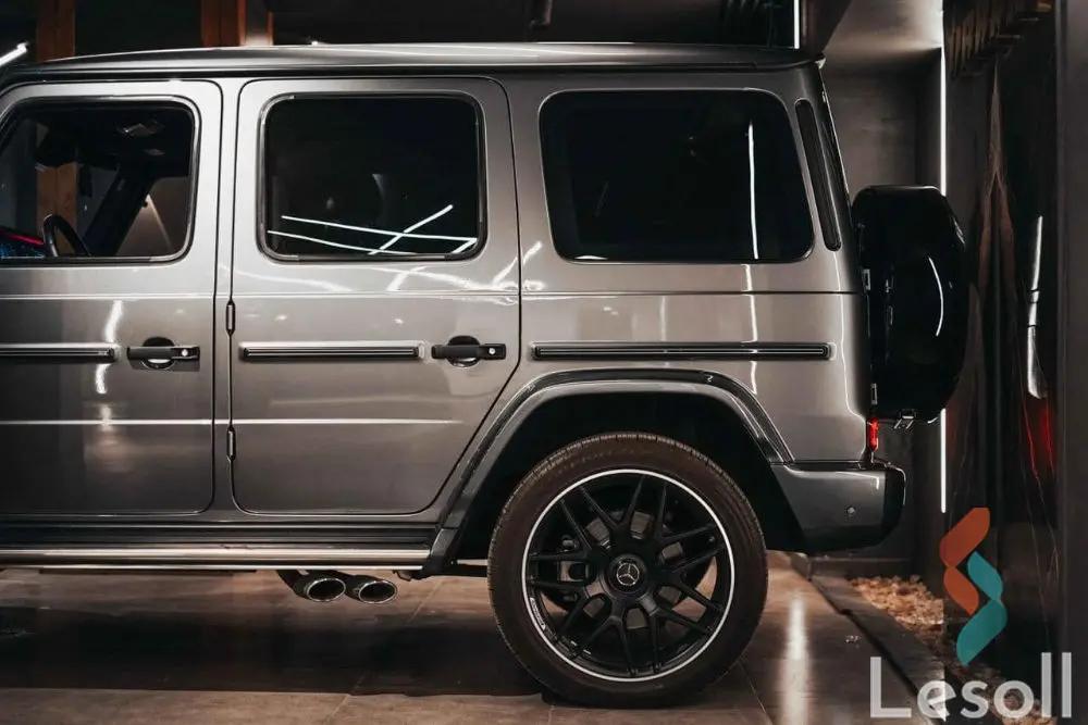 مرسيدس بنز جي كلاس مانيوال مستعملة فضي موديل 2022