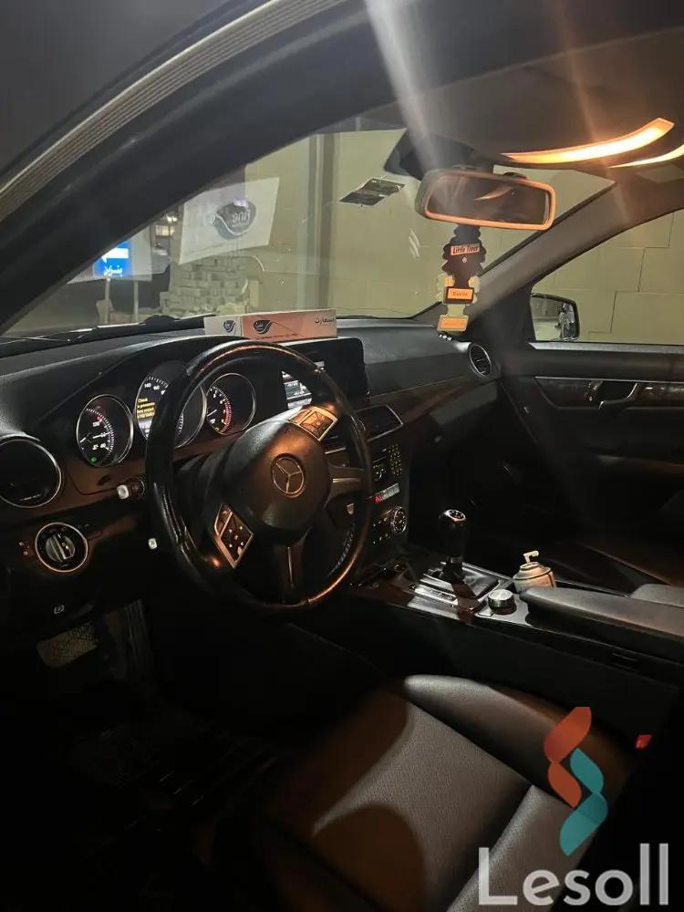 Mercedes-Benz 180 c automatic used black model 2013