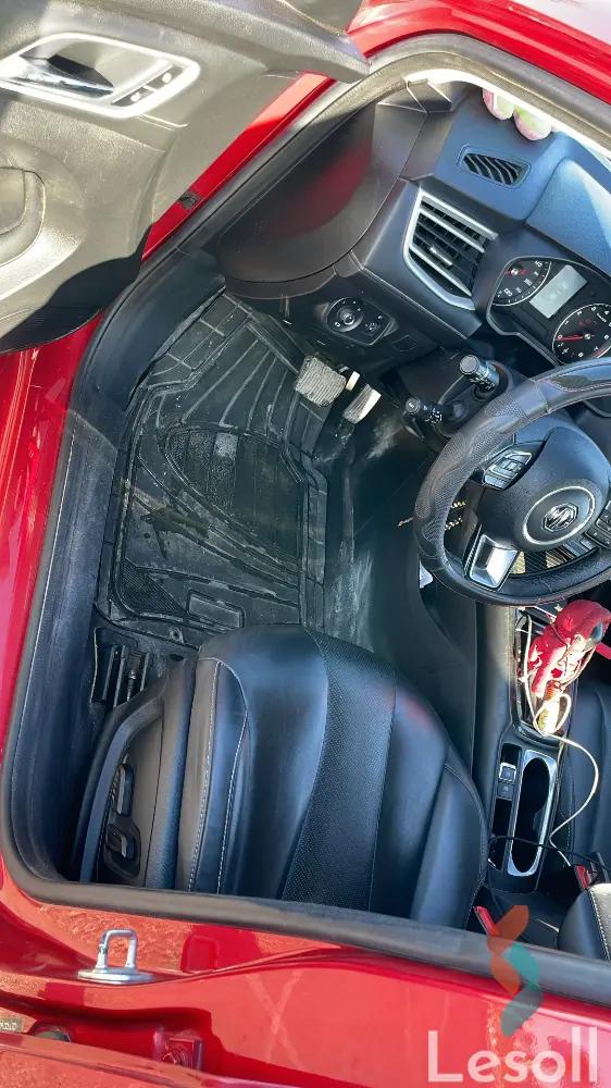 MG 5 automatic used red model 2022