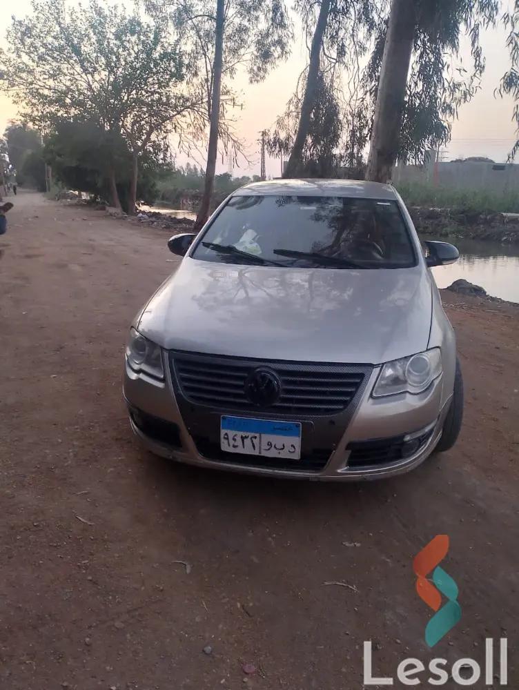 فولكس واجن باسات اوتوماتك مستعملة فضي موديل 2006