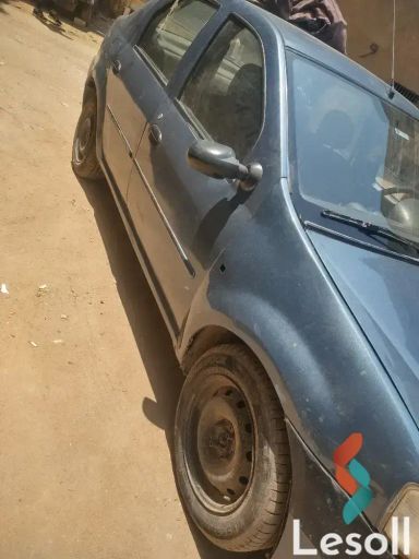 رينو لوجان مانيوال مستعملة أزرق موديل 2009