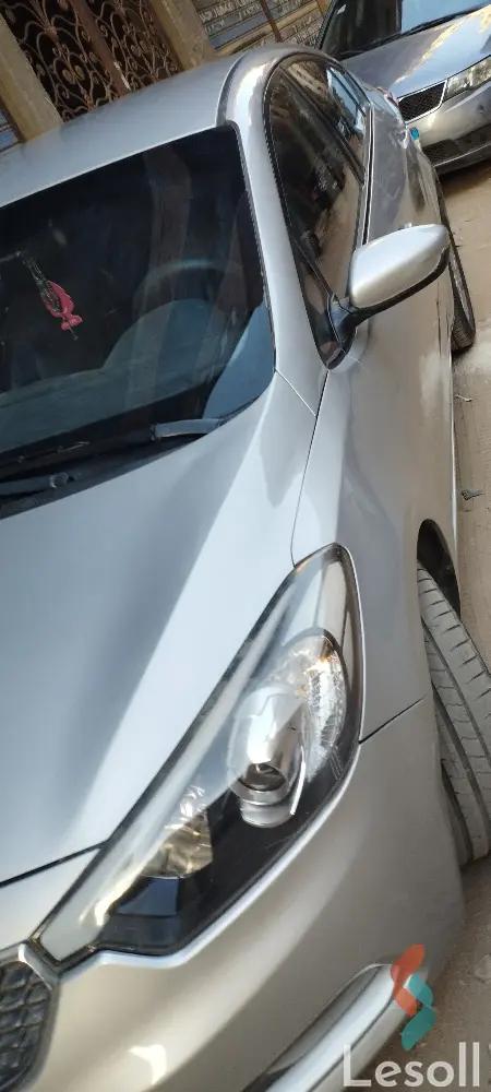 كيا سيراتو اوتوماتك مستعملة فضي موديل 2016 - صورة 3