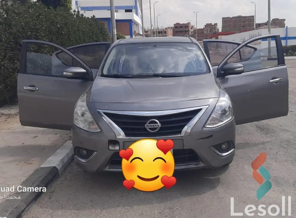 نيسان صني اوتوماتك مستعملة رمادي داكن موديل 2019 - صورة 2