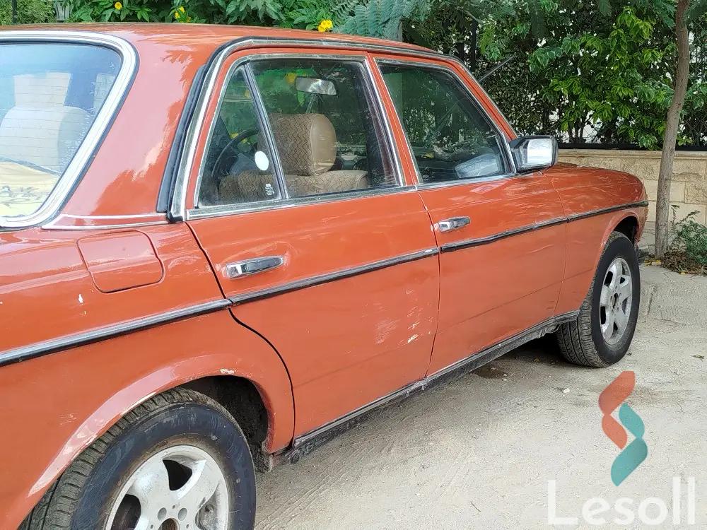 مرسيدس بنز اي ٢٠٠ مانيوال مستعملة نبيتي موديل 1984