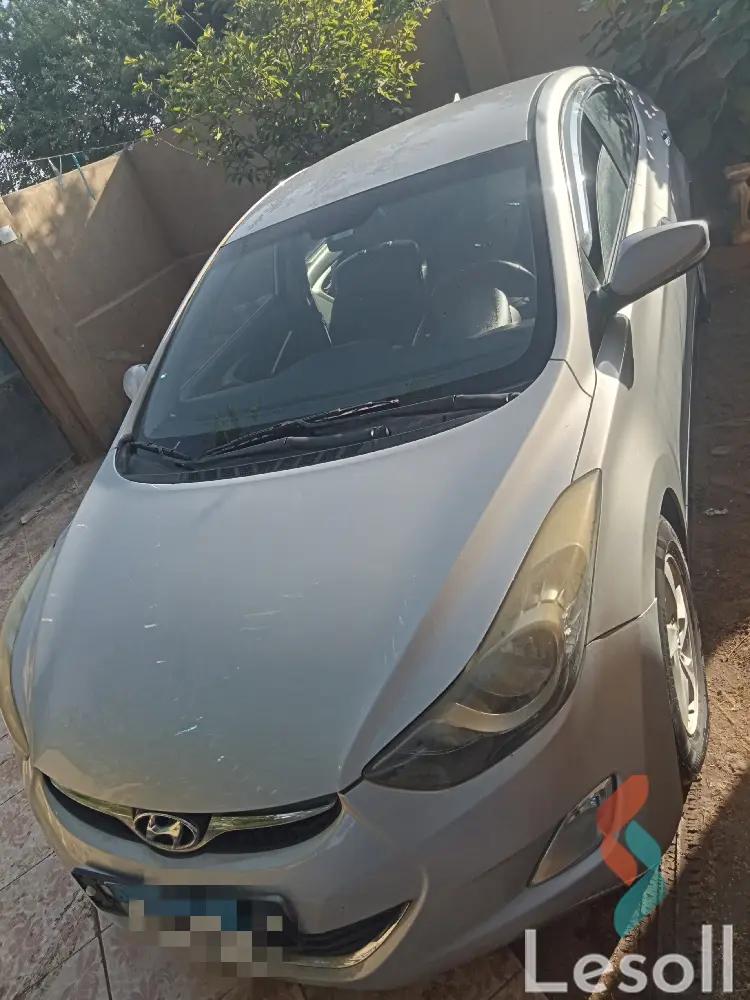 هيونداي إلنترا اوتوماتك مستعملة فضي موديل 2011 - كل الصور