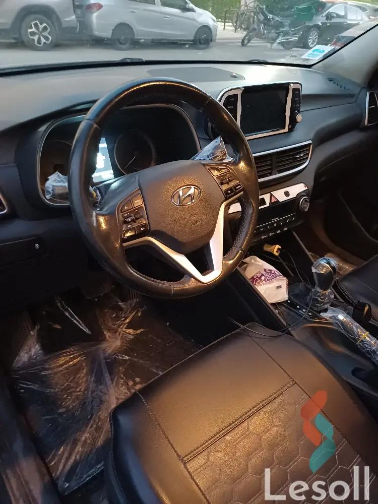 هيونداي توسان اوتوماتك مستعملة رمادي داكن موديل 2019