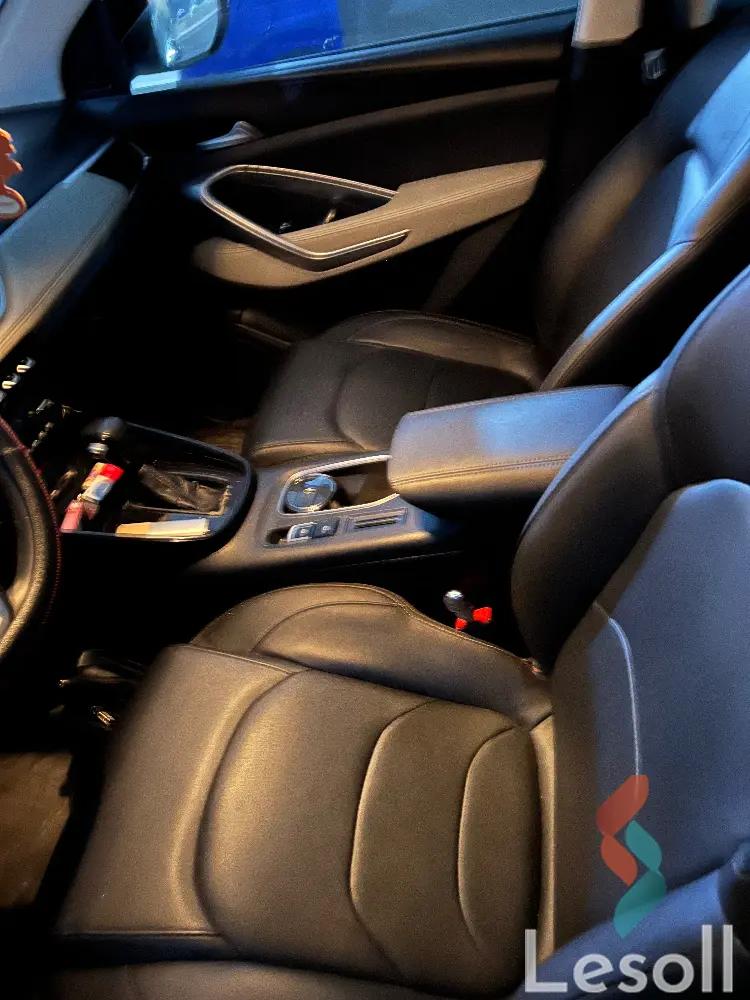 Chevrolet captiva automatic used black model 2021