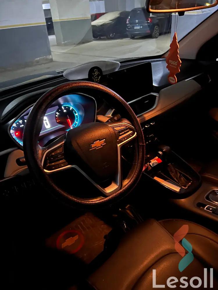 Chevrolet captiva automatic used black model 2021