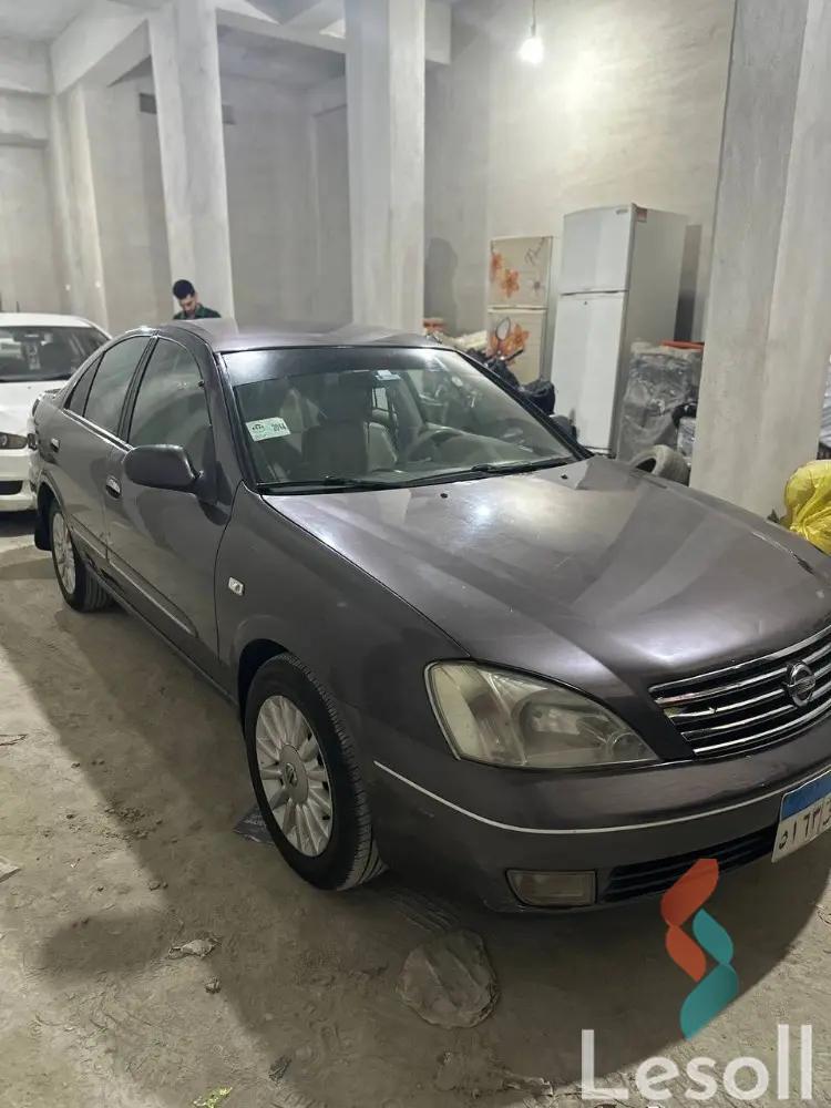 نيسان صني مانيوال مستعملة رمادي داكن موديل 2010