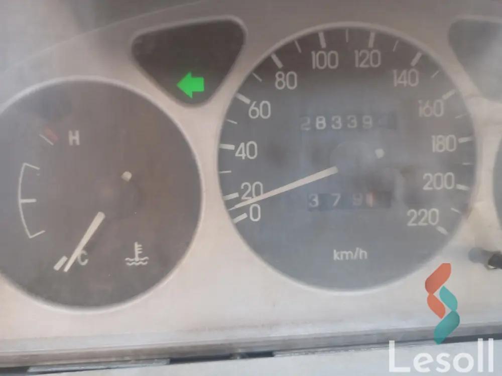 دايو لانوس مانيوال مستعملة أسود موديل 2001