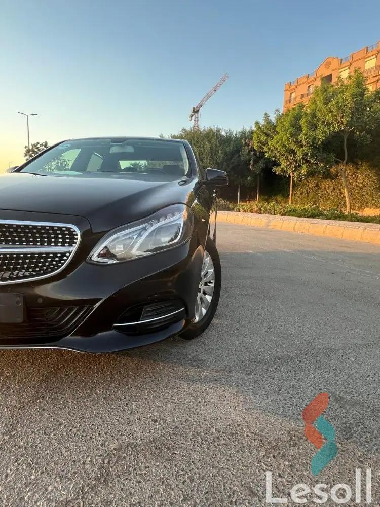 مرسيدس بنز إي كلاس اوتوماتك مستعملة أسود موديل 2016 - كل الصور