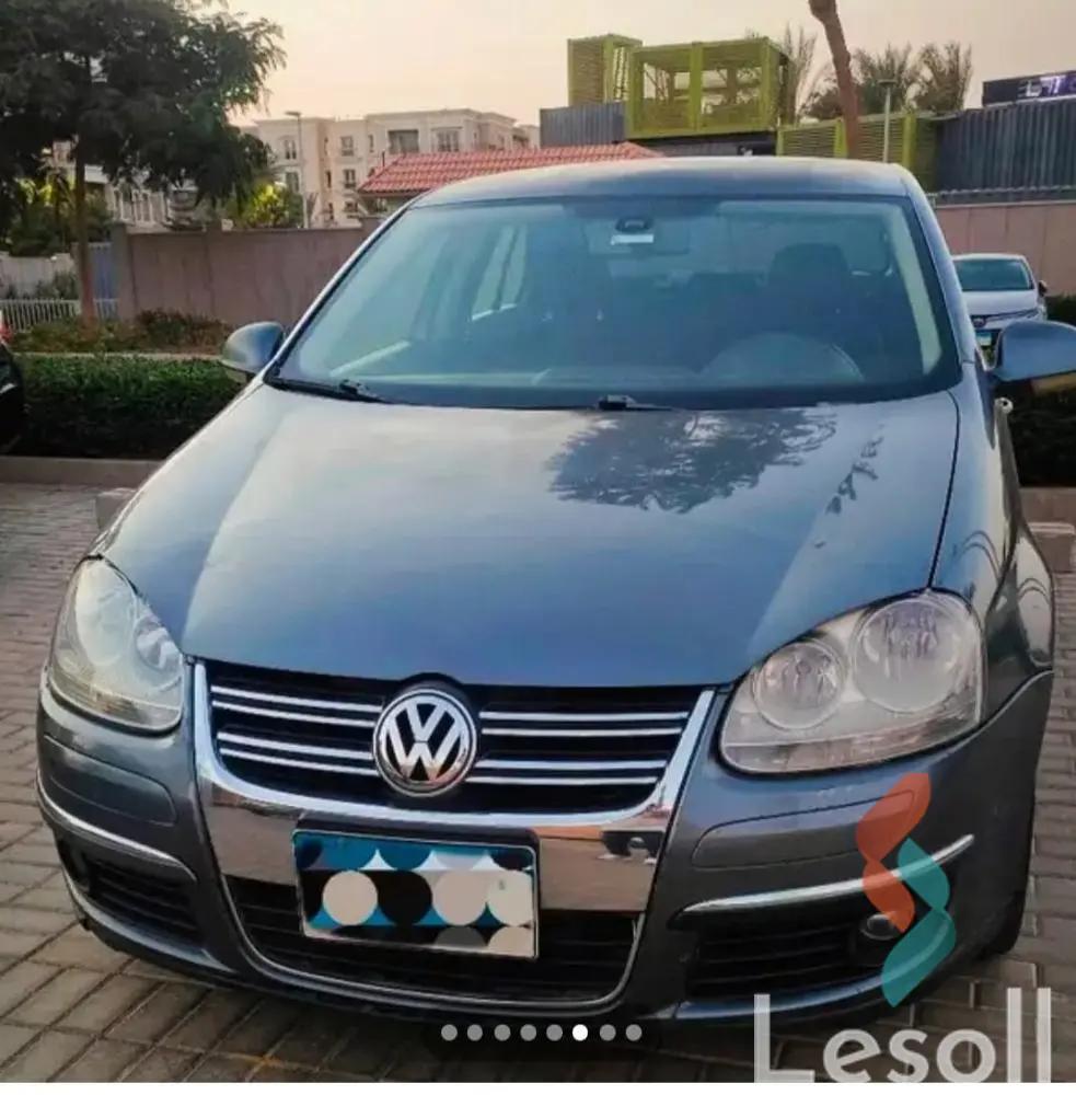 فولكس واجن جيتا اوتوماتك مستعملة رمادي داكن موديل 2010