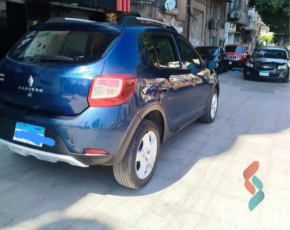 رينو سانديرو اوتوماتك مستعملة كحلي موديل 2016 - صورة 2