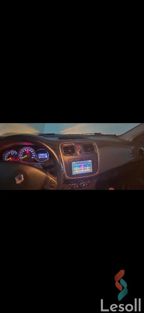 رينو سانديرو اوتوماتك مستعملة كحلي موديل 2016 - صورة 3