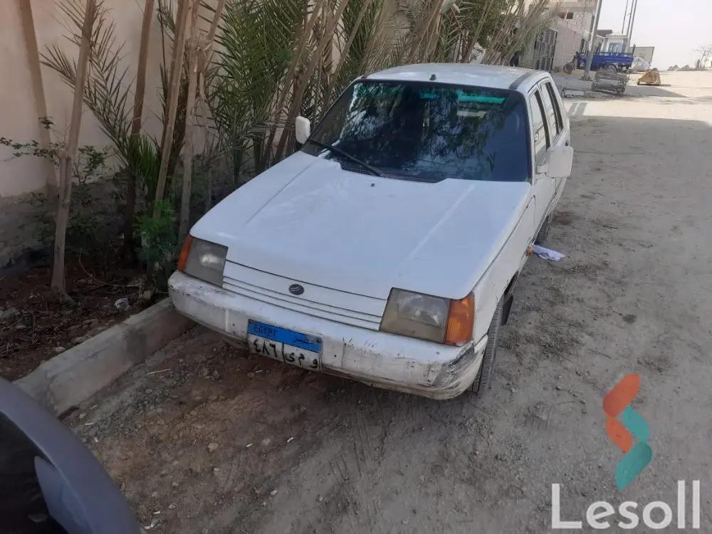 دايو ريزر مانيوال مستعملة أبيض موديل 2004