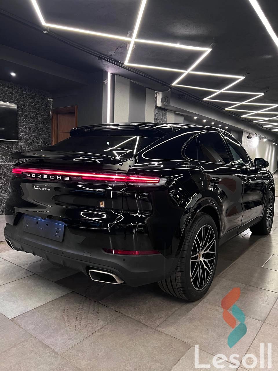 بورش كاين اوتوماتك جديدة أسود موديل 2026