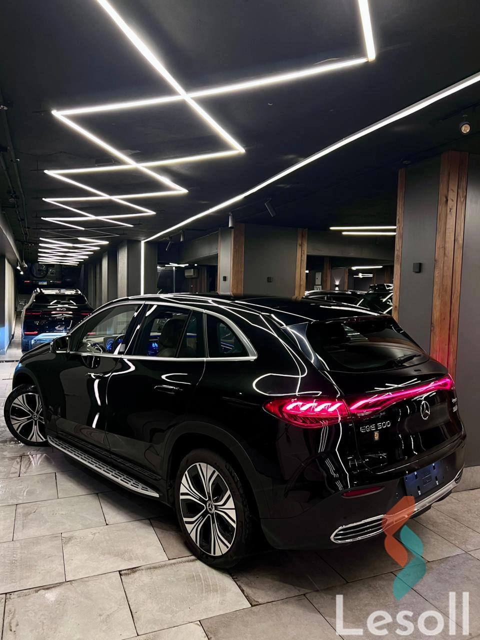 مرسيدس بنز اكس ٥٠٠ اوتوماتك مستعملة أسود موديل 2024