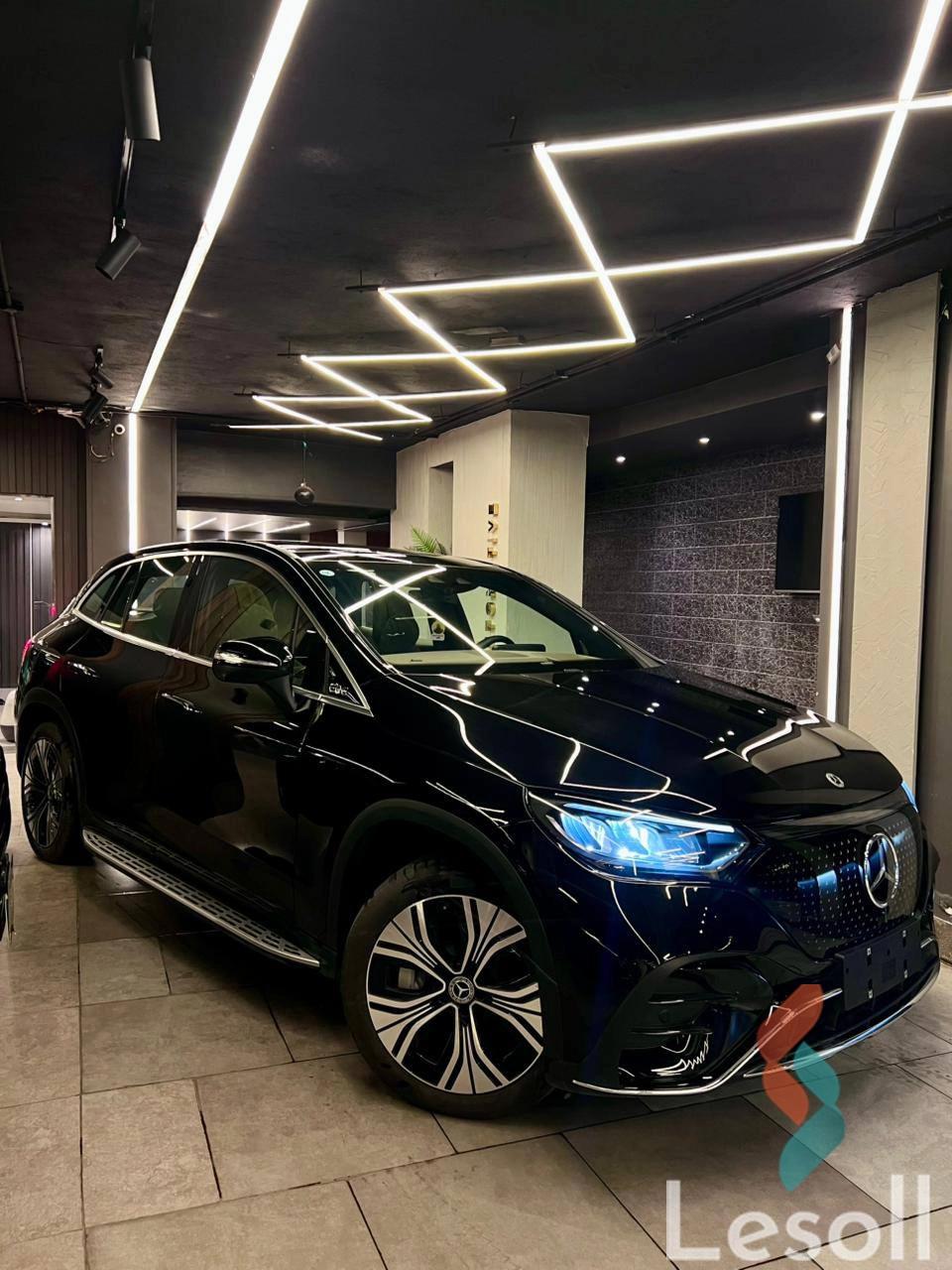 مرسيدس بنز اكس ٥٠٠ اوتوماتك مستعملة أسود موديل 2024