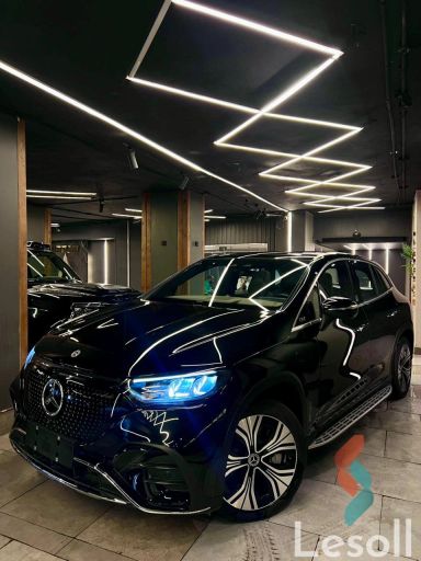 مرسيدس بنز اكس ٥٠٠ اوتوماتك مستعملة أسود موديل 2024