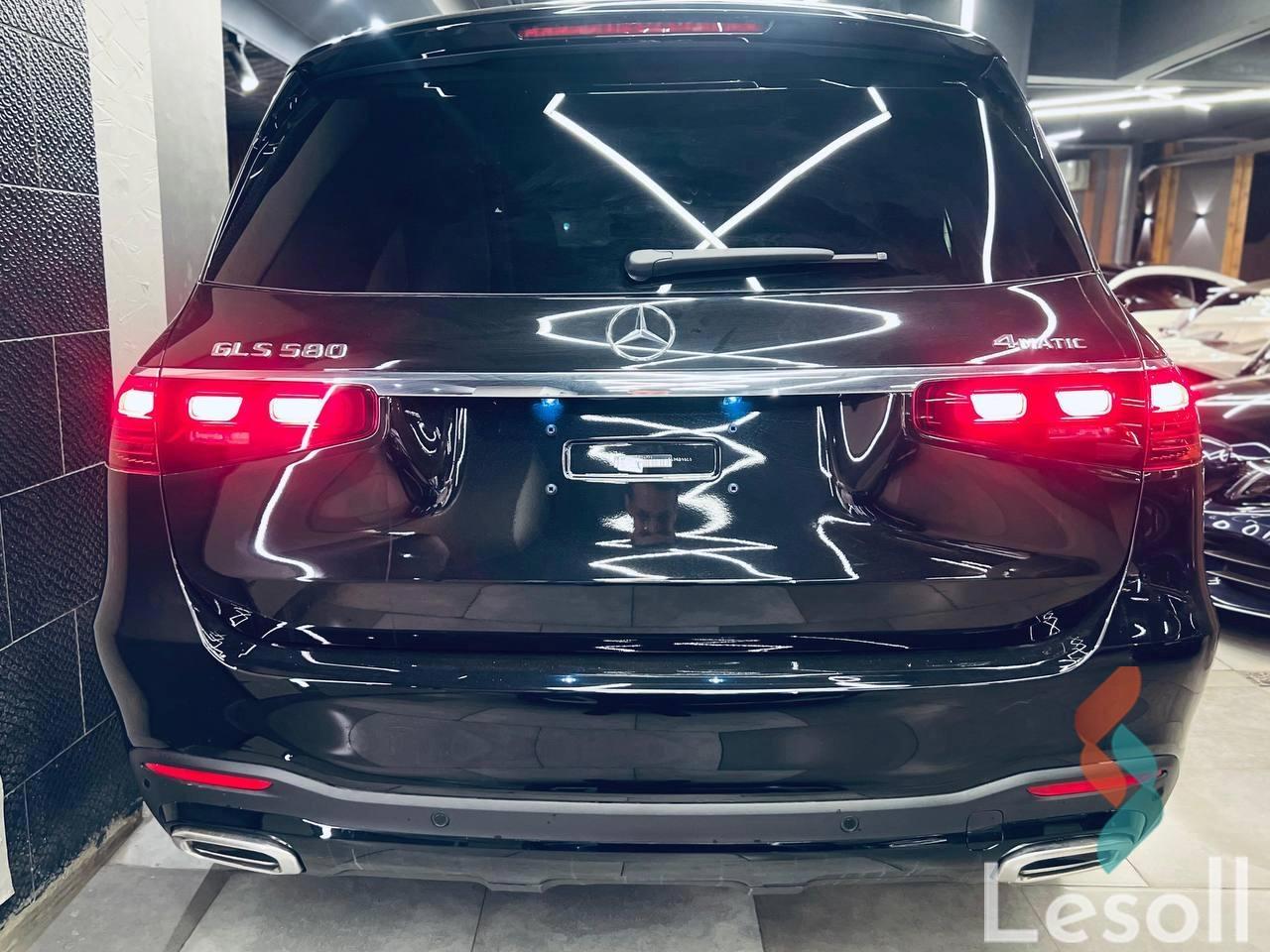 مرسيدس بنز جي إل إس ٥٨٠ اوتوماتك جديدة أسود موديل 2025