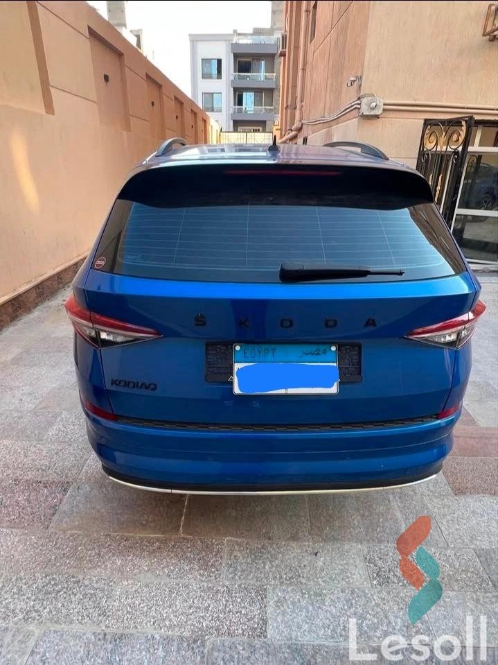 سكودا كودياك اوتوماتك مستعملة أزرق موديل 2024 - صورة 4