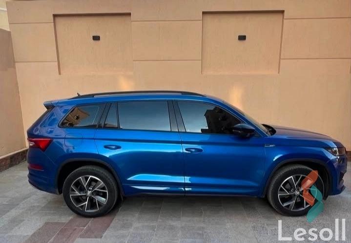 سكودا كودياك اوتوماتك مستعملة أزرق موديل 2024 - صورة 3