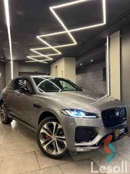 Jaguar f-pace automatic used dark gray model 2024