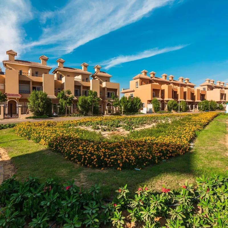 Twin house for sale with an data.area 185 meters and 4 data.rooms in Giza Giza