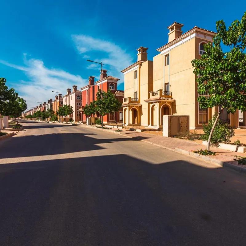 Twin house for sale with an data.area 185 meters and 4 data.rooms in Giza Giza