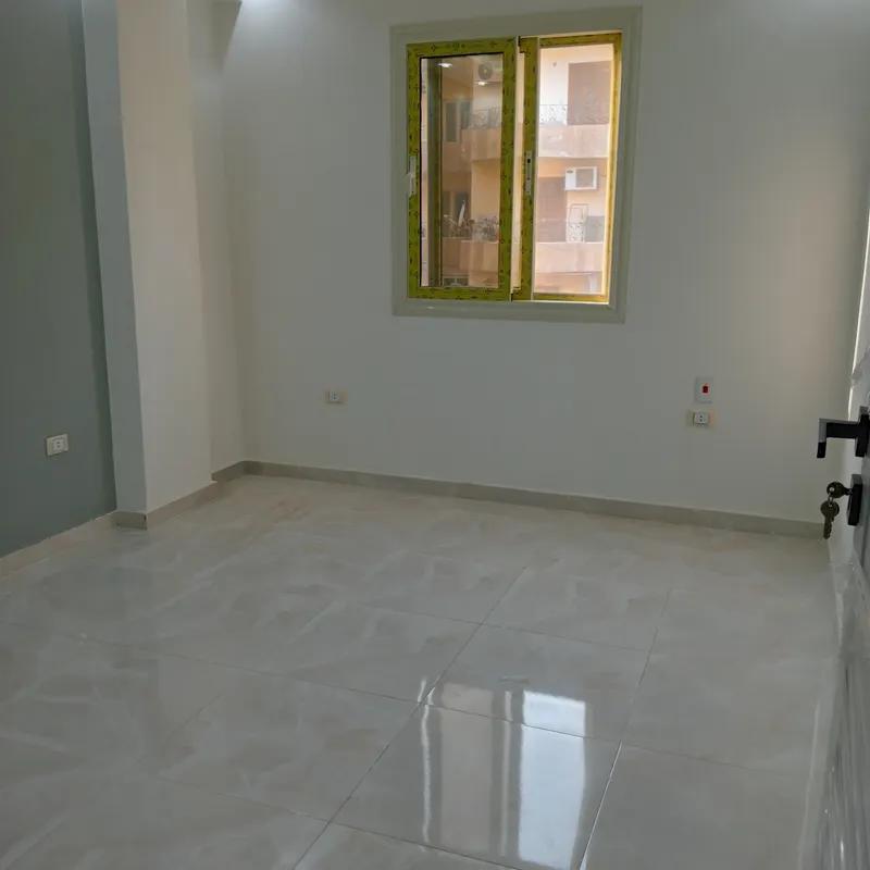 شقة للبيع بمساحة 125 متر و غرفتان في حدائق الأهرام الجيزة - صورة 4