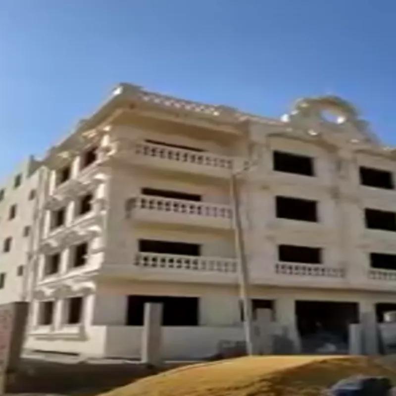 Apartment for sale with an data.area 190 meters and 3 data.rooms in Cheikh Zayed Giza - Image 4