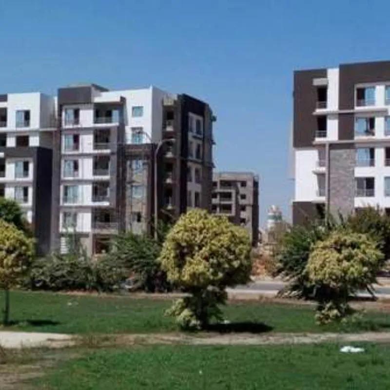 Apartment for sale with an data.area 130 meters and 3 data.rooms in Cheikh Zayed Giza - Image 4