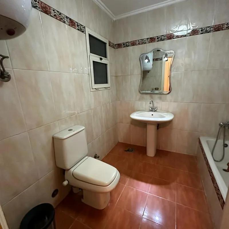 شقة للبيع بمساحة 250 متر و 3 غرف في الجيزة شقة للبيع بمساحة 250 متر و 3 غرف في الجيزة