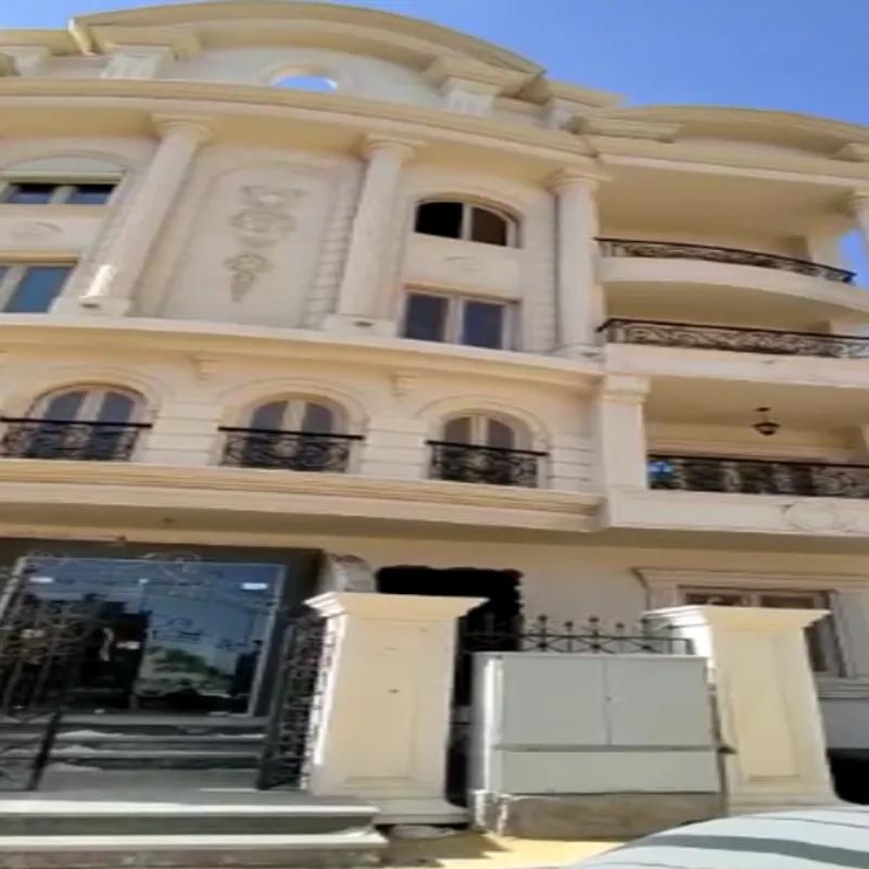 شقة للبيع بمساحة 130 متر و 3 غرف في الجيزة - كل الصور